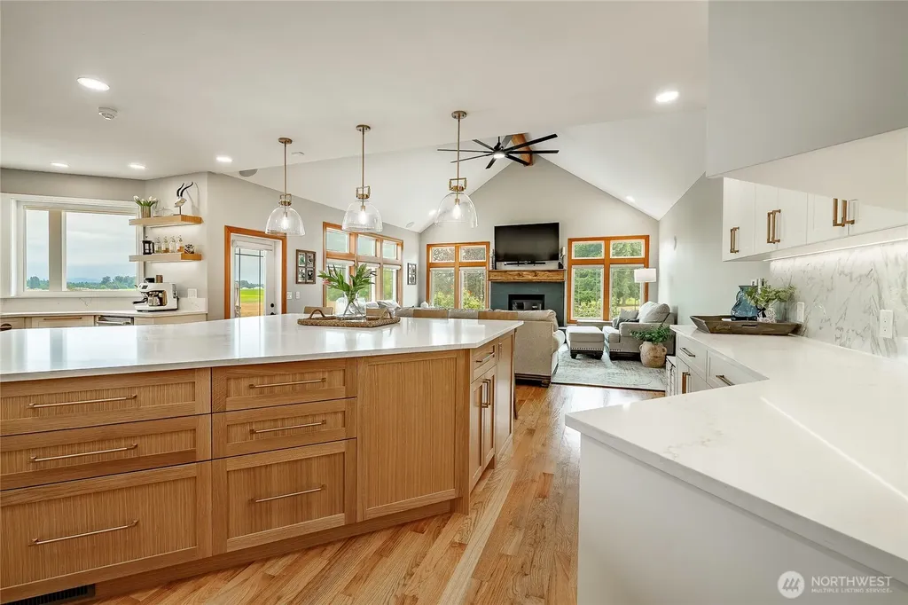 7969 Rodeo Drive Lynden WA 98264