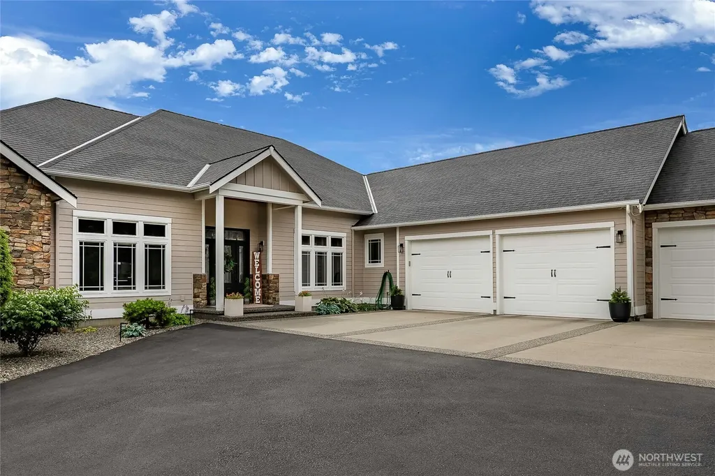 7969 Rodeo Drive Lynden WA 98264