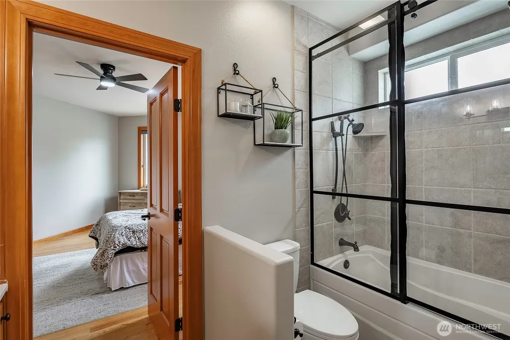 7969 Rodeo Drive Lynden WA 98264