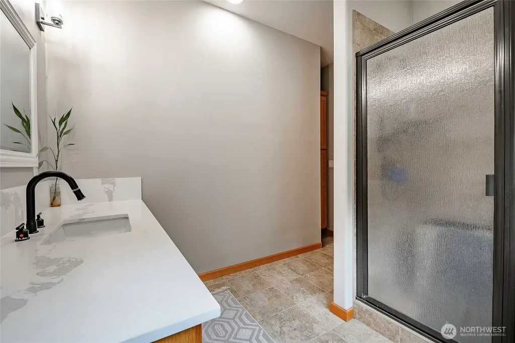 7969 Rodeo Drive Lynden WA 98264