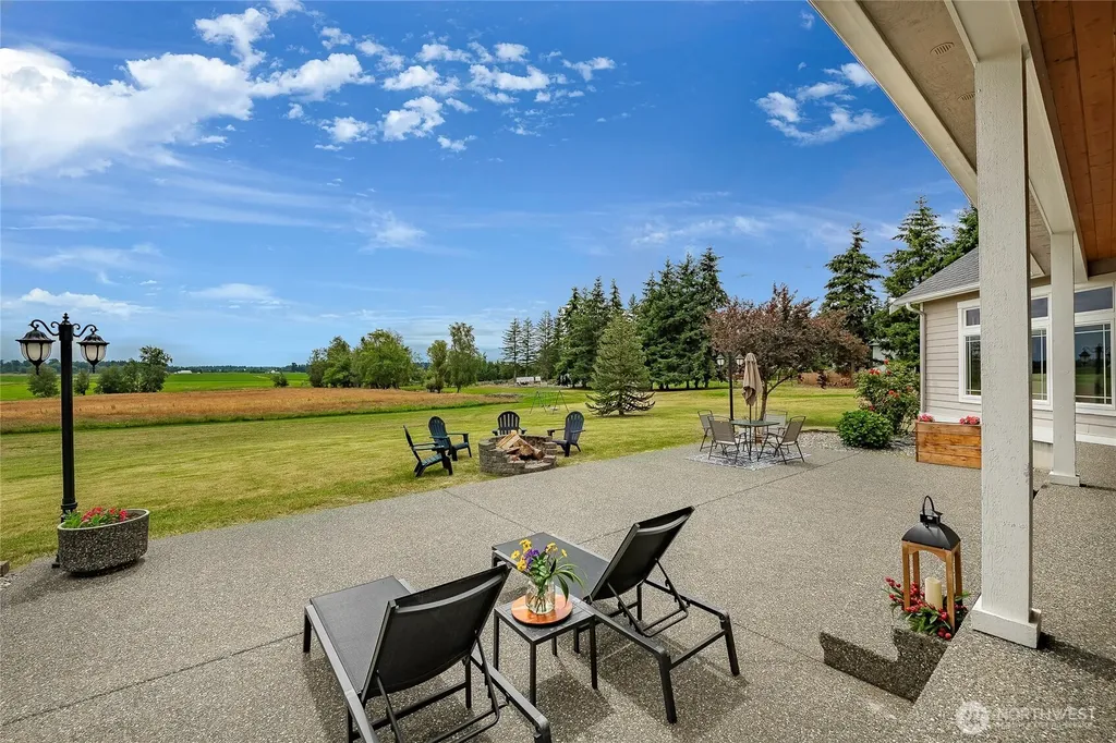 7969 Rodeo Drive Lynden WA 98264
