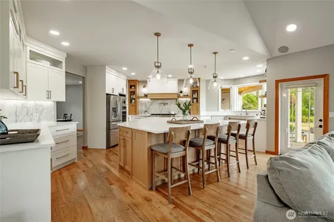 7969 Rodeo Drive Lynden WA 98264