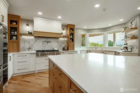 7969 Rodeo Drive Lynden WA 98264