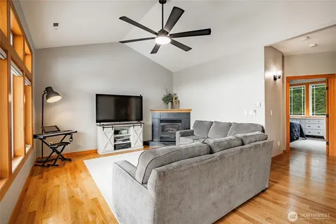 7969 Rodeo Drive Lynden WA 98264