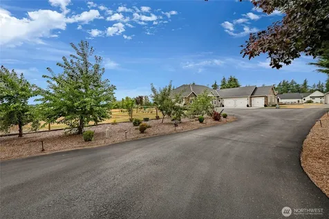 7969 Rodeo Drive Lynden WA 98264