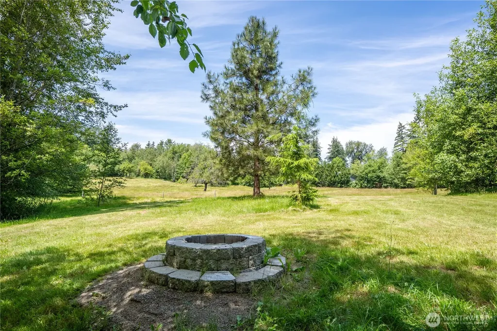 9281 Stein Road Custer WA 98240