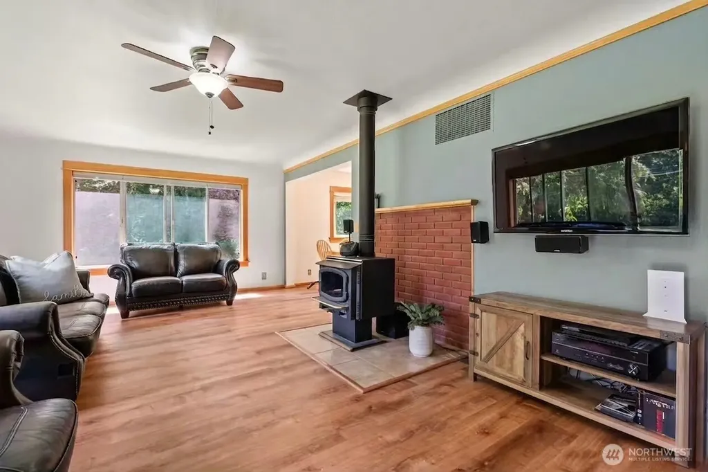 9281 Stein Road Custer WA 98240