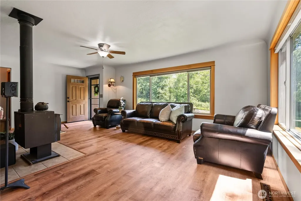 9281 Stein Road Custer WA 98240