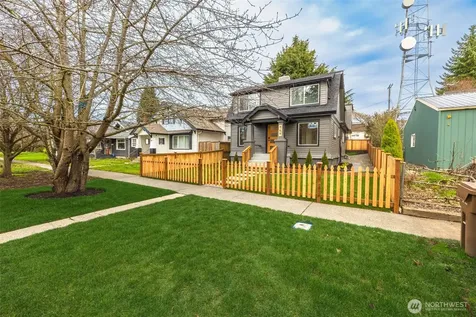949 S Ridgewood Avenue Tacoma WA 98405