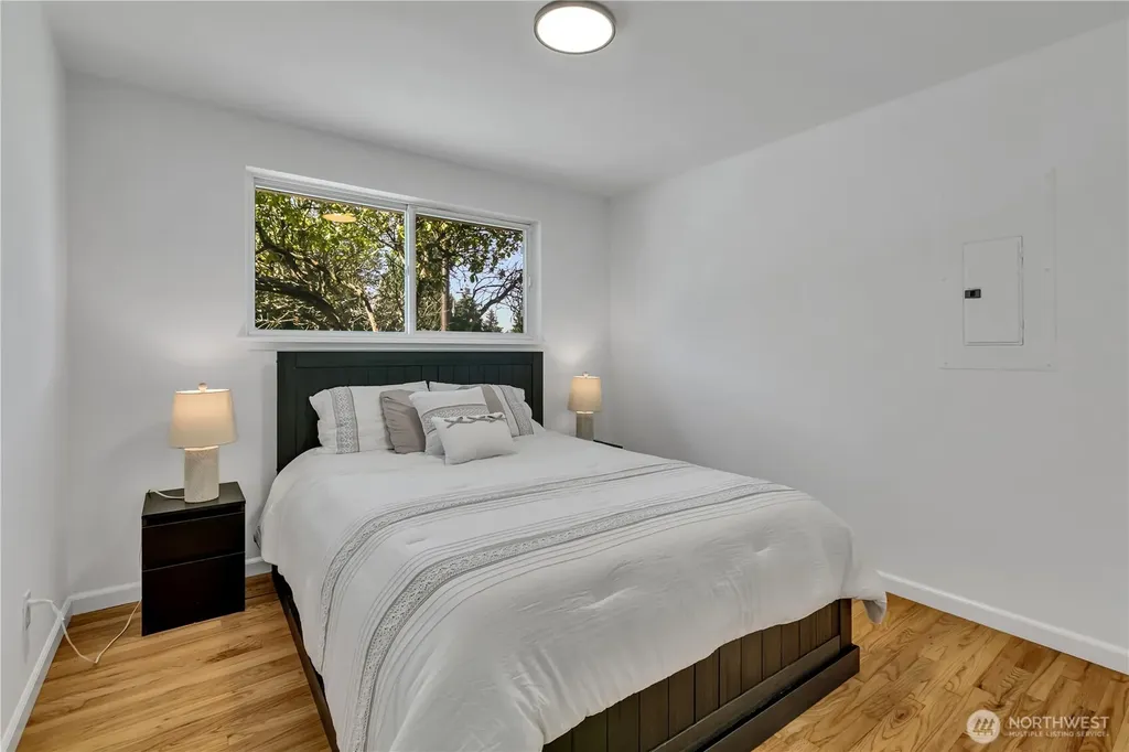 18504 38th Avenue S Seatac WA 98188