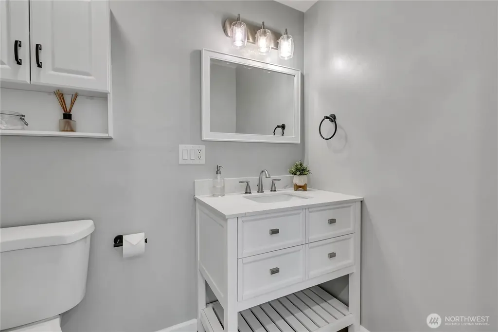18504 38th Avenue S Seatac WA 98188