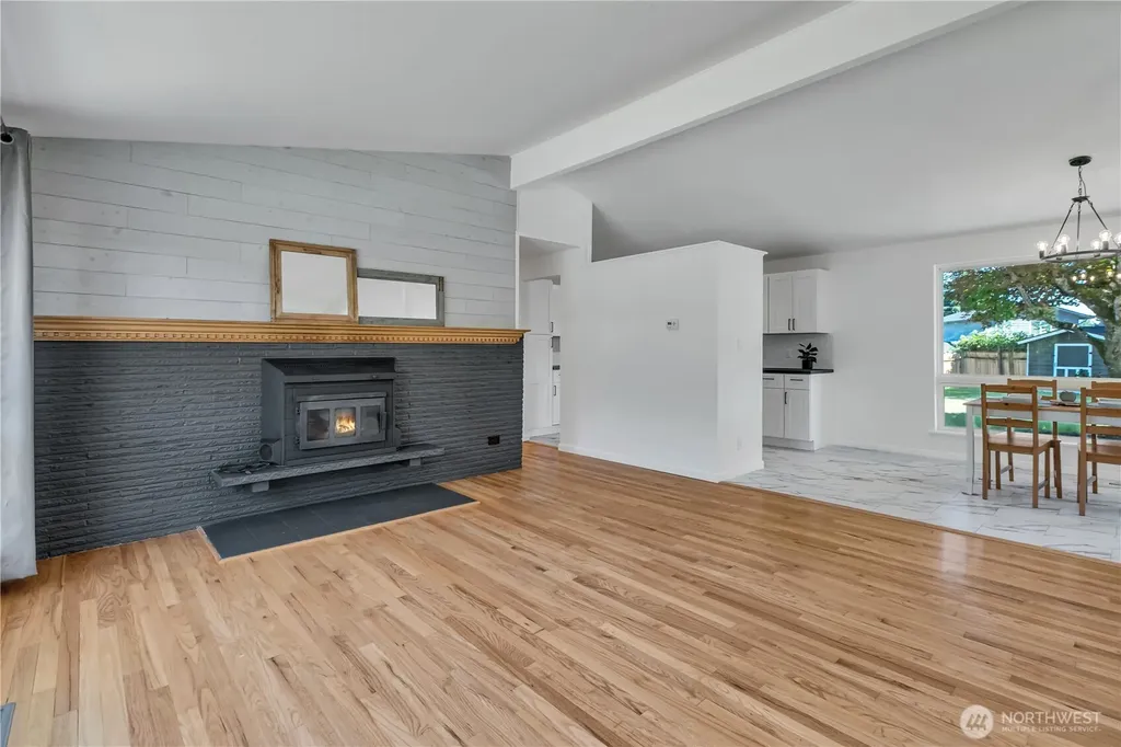 18504 38th Avenue S Seatac WA 98188