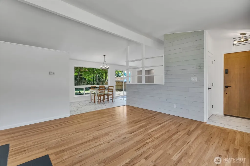 18504 38th Avenue S Seatac WA 98188