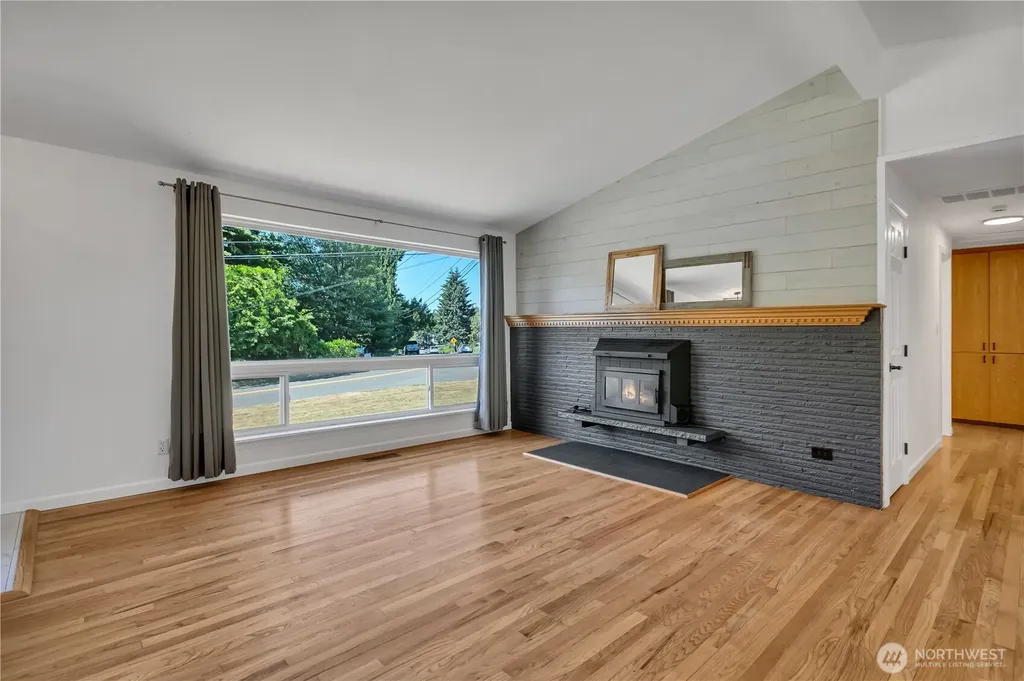18504 38th Avenue S Seatac WA 98188