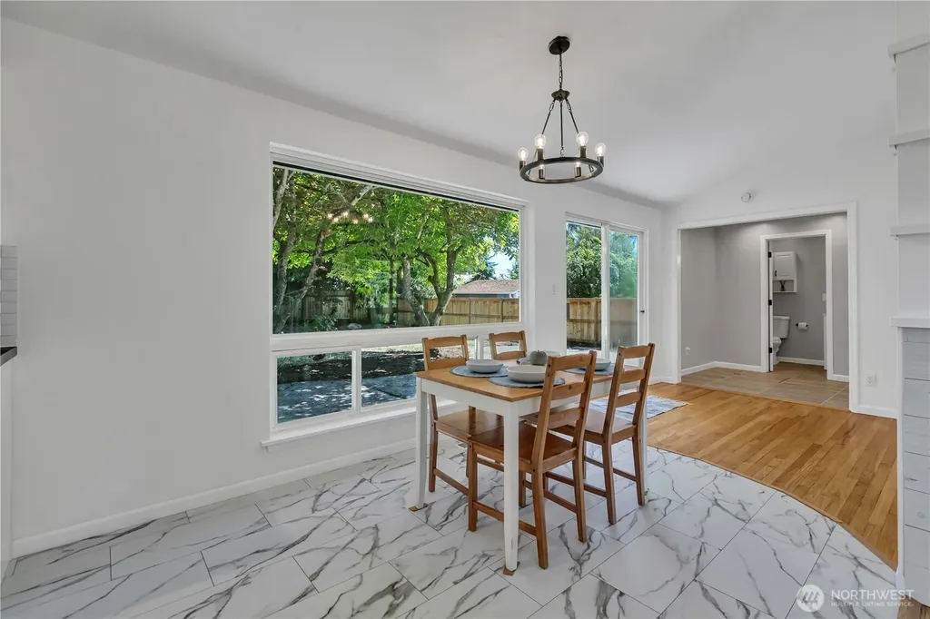 18504 38th Avenue S Seatac WA 98188
