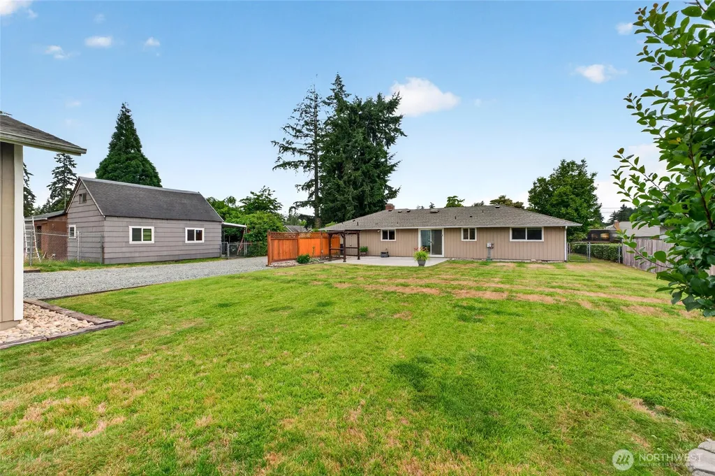 10521 50th Avenue E Tacoma WA 98446