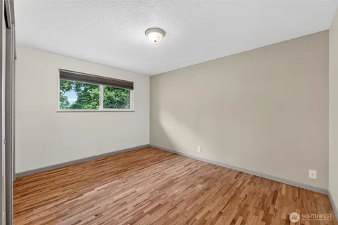 10521 50th Avenue E Tacoma WA 98446