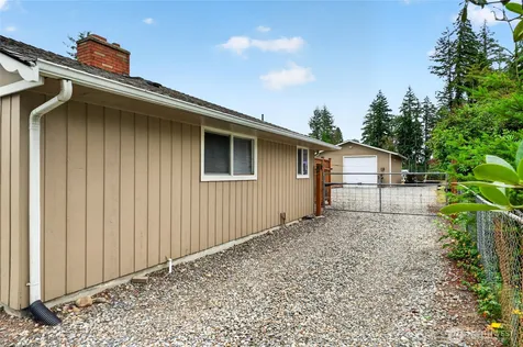 10521 50th Avenue E Tacoma WA 98446