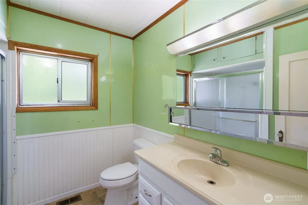 48242 Moen Road Concrete WA 98237