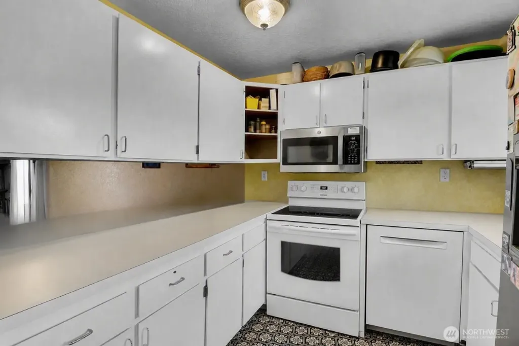 8015 196th Street SW Edmonds WA 98026