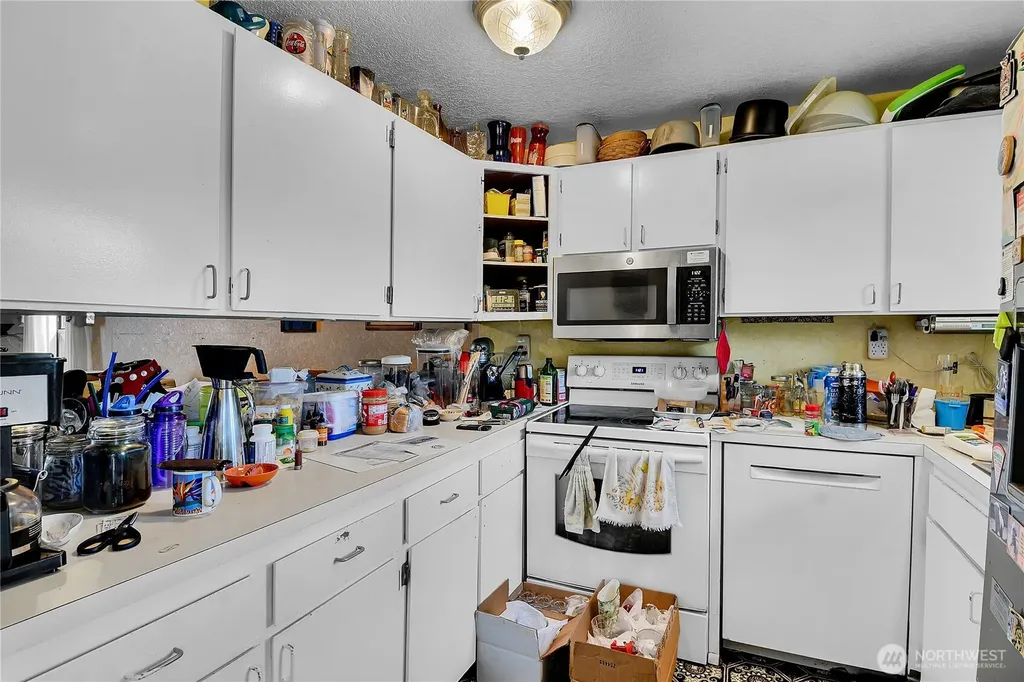 8015 196th Street SW Edmonds WA 98026