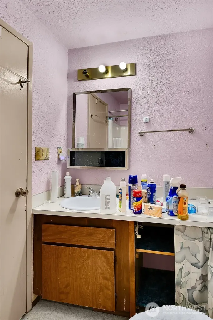 8015 196th Street SW Edmonds WA 98026