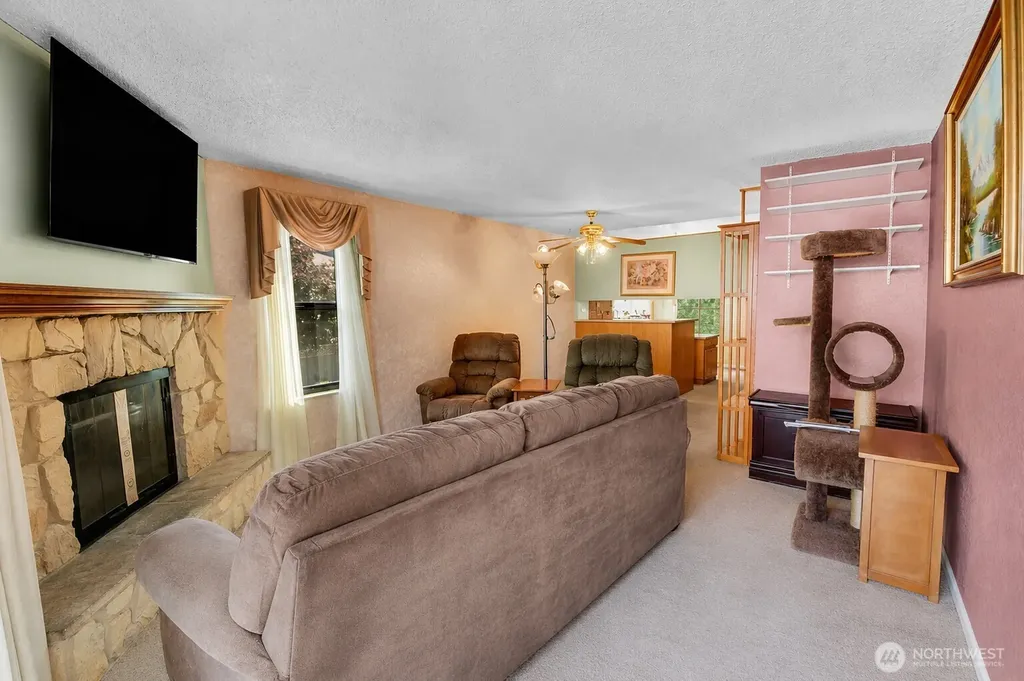 8015 196th Street SW Edmonds WA 98026