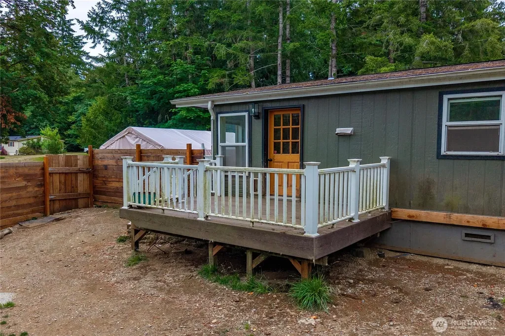 50 SE Fuchsia Avenue Shelton WA 98584