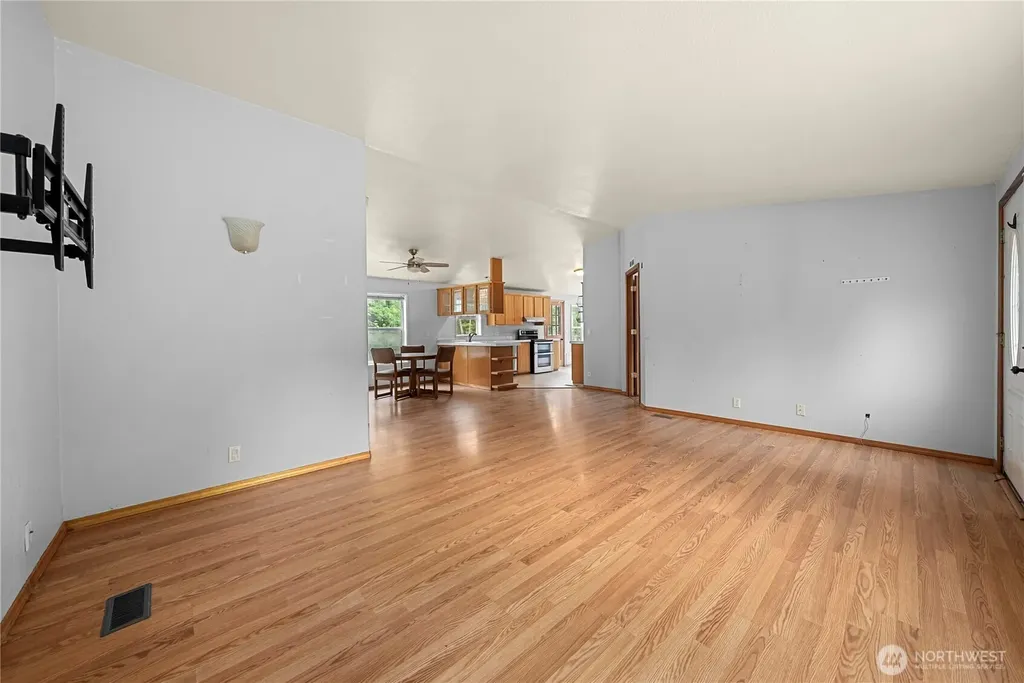 50 SE Fuchsia Avenue Shelton WA 98584