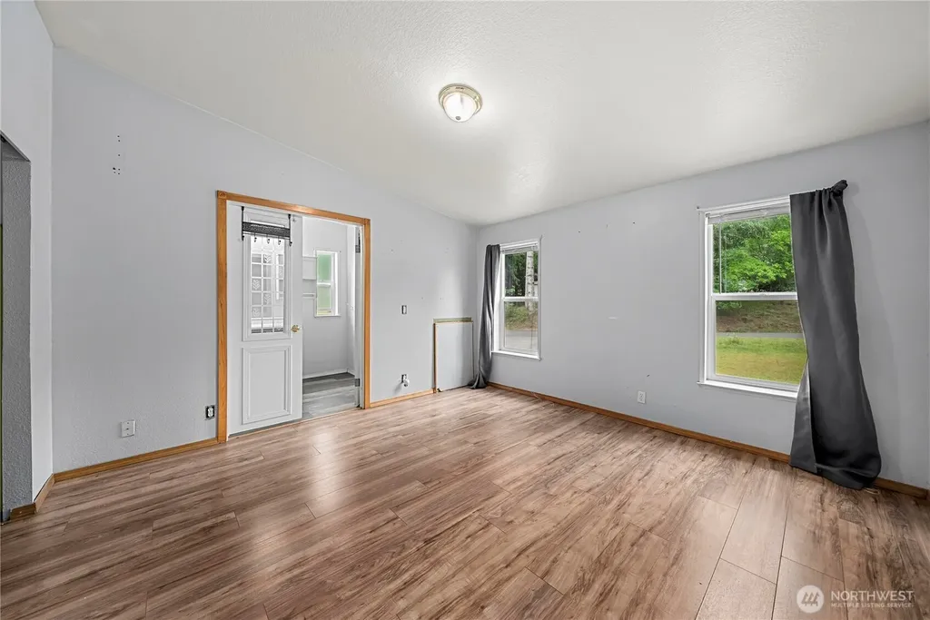 50 SE Fuchsia Avenue Shelton WA 98584
