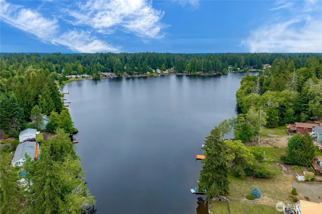 50 SE Fuchsia Avenue Shelton WA 98584