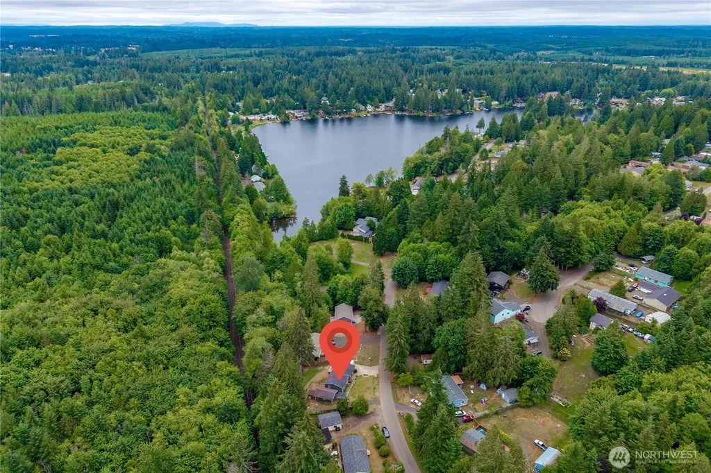 50 SE Fuchsia Avenue Shelton WA 98584