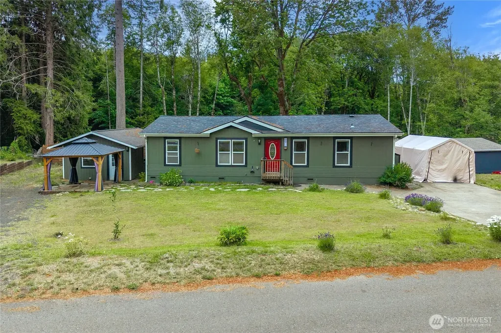 50 SE Fuchsia Avenue Shelton WA 98584