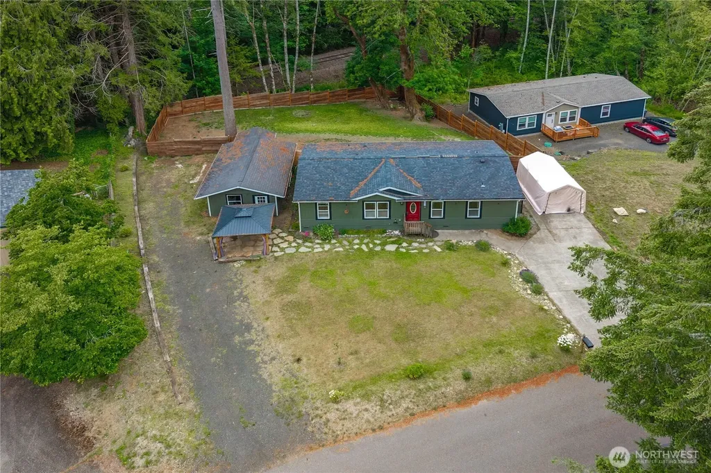 50 SE Fuchsia Avenue Shelton WA 98584