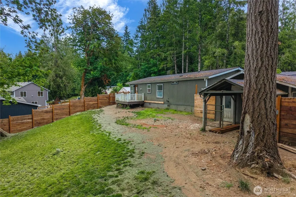 50 SE Fuchsia Avenue Shelton WA 98584
