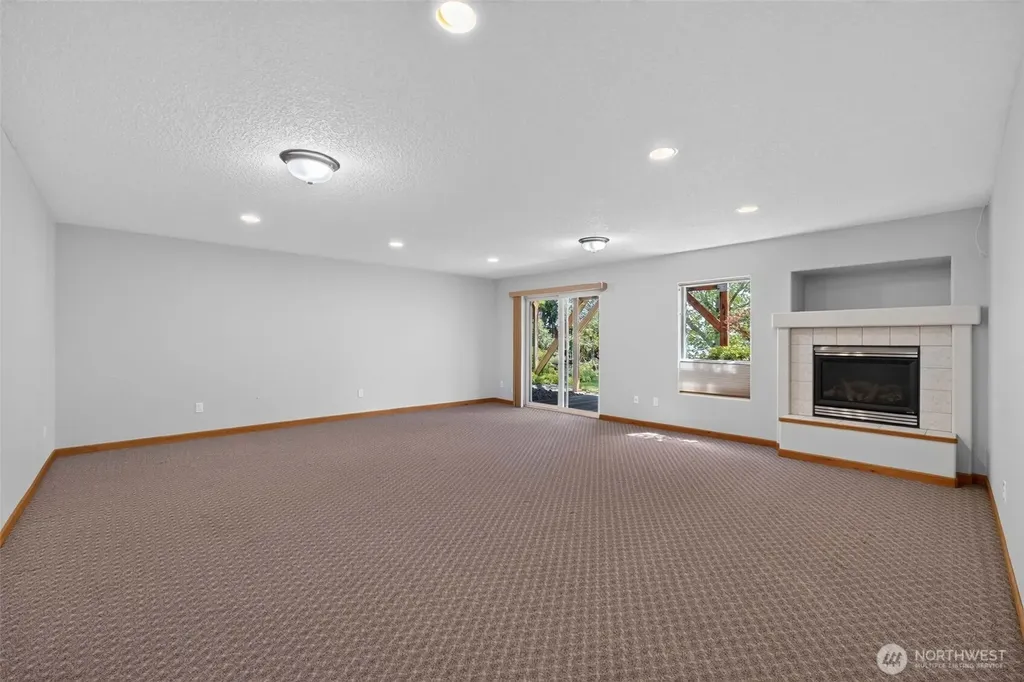 722 E 18th Street La Center WA 98629