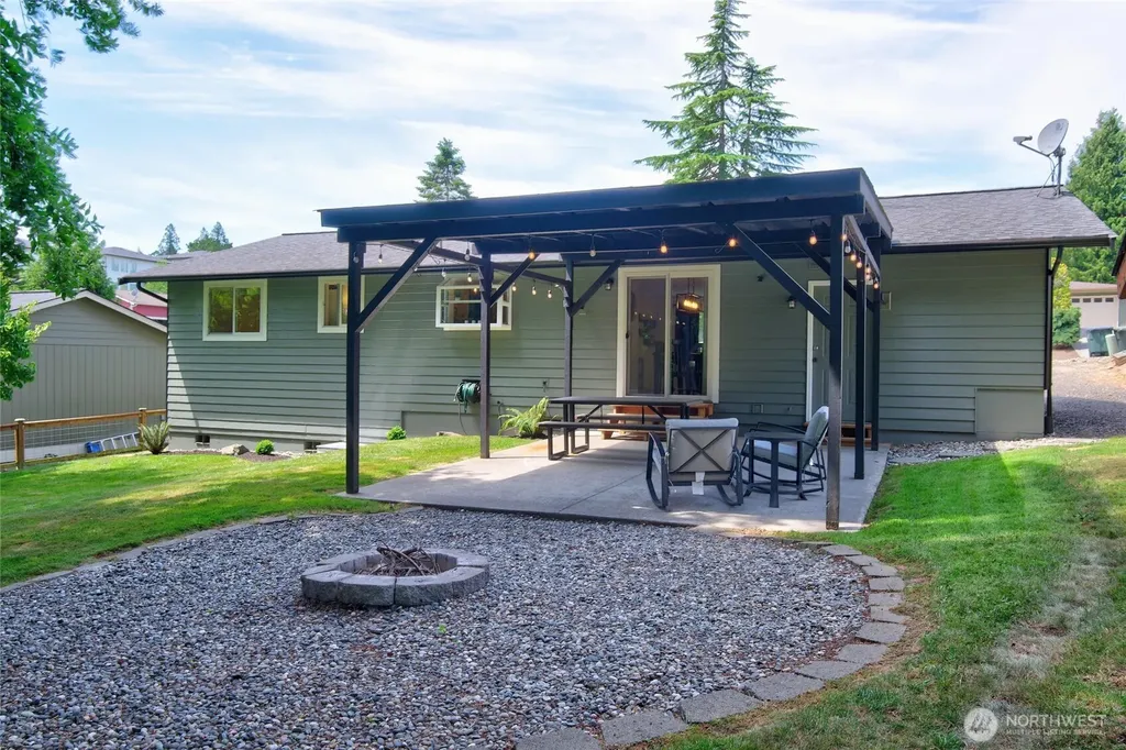 5986 Sunshine Drive Ferndale WA 98248