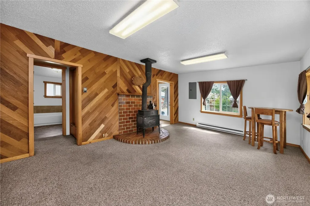 23617 Orting Kapowsin Highway E Graham WA 98338