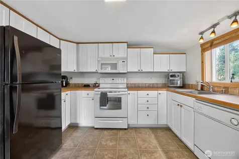 23617 Orting Kapowsin Highway E Graham WA 98338