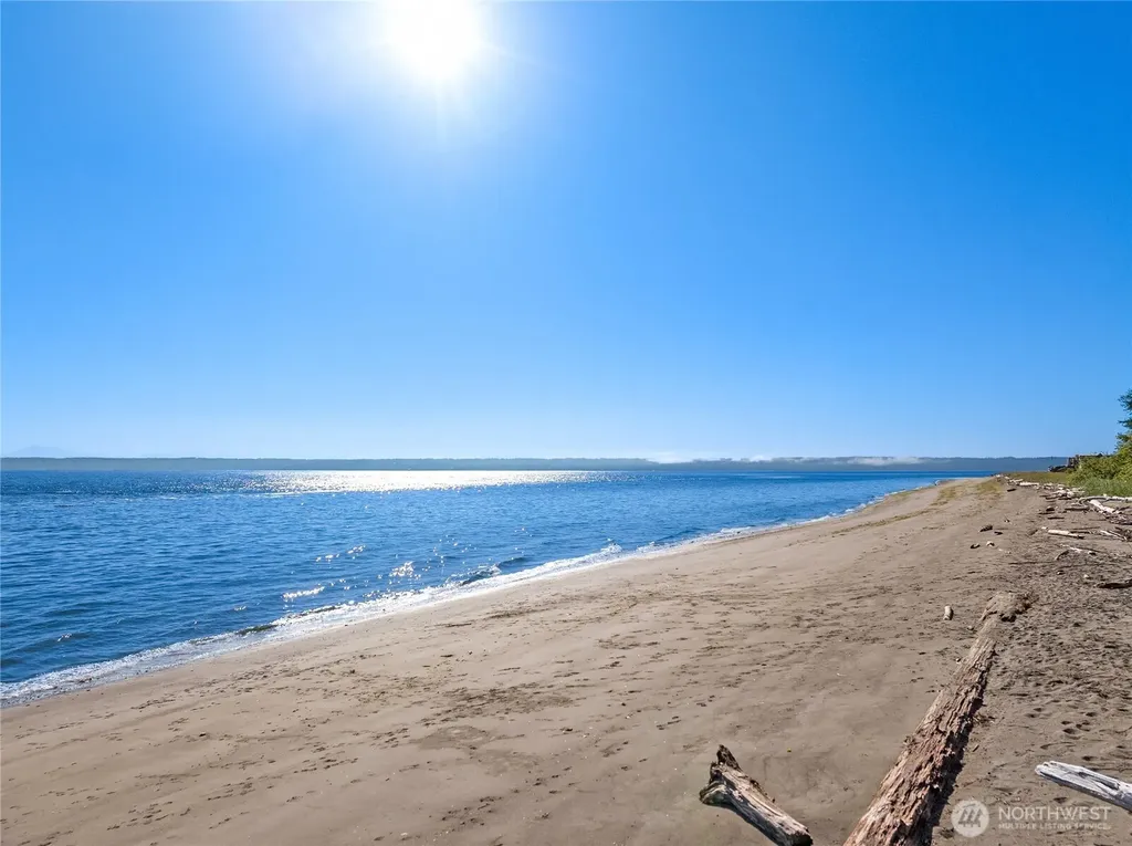 27865 Sandy Beach Lane NE Kingston WA 98346