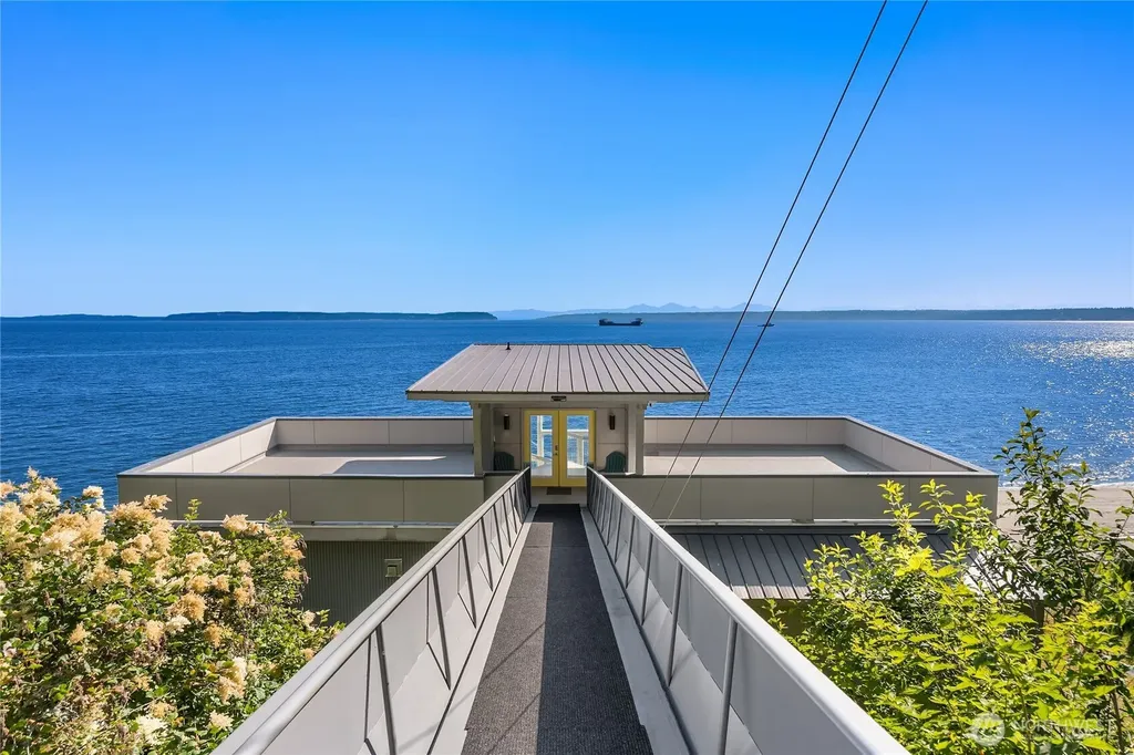 27865 Sandy Beach Lane NE Kingston WA 98346