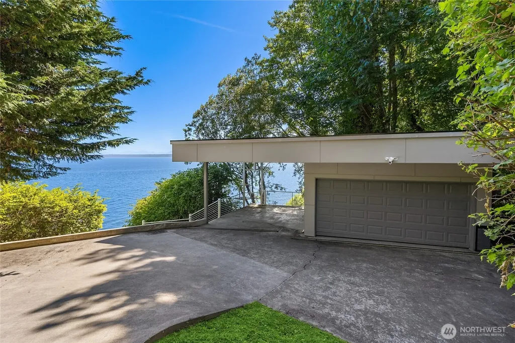 27865 Sandy Beach Lane NE Kingston WA 98346