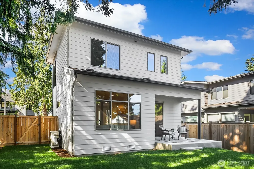 13121 NE 103rd Place Kirkland WA 98033