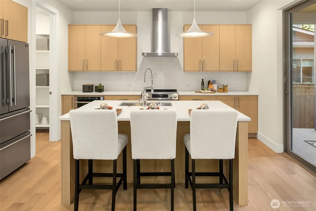 13121 NE 103rd Place Kirkland WA 98033