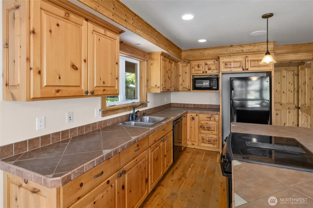 712 S A Street Roslyn WA 98941