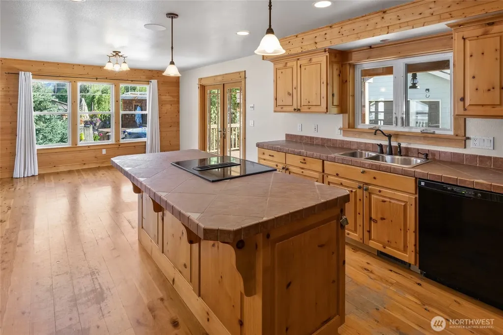 712 S A Street Roslyn WA 98941