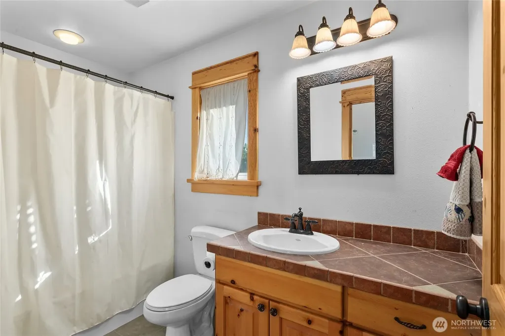 712 S A Street Roslyn WA 98941