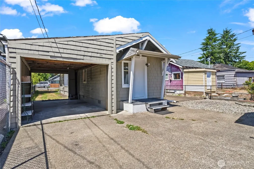 1120 Lincoln Street Hoquiam WA 98550