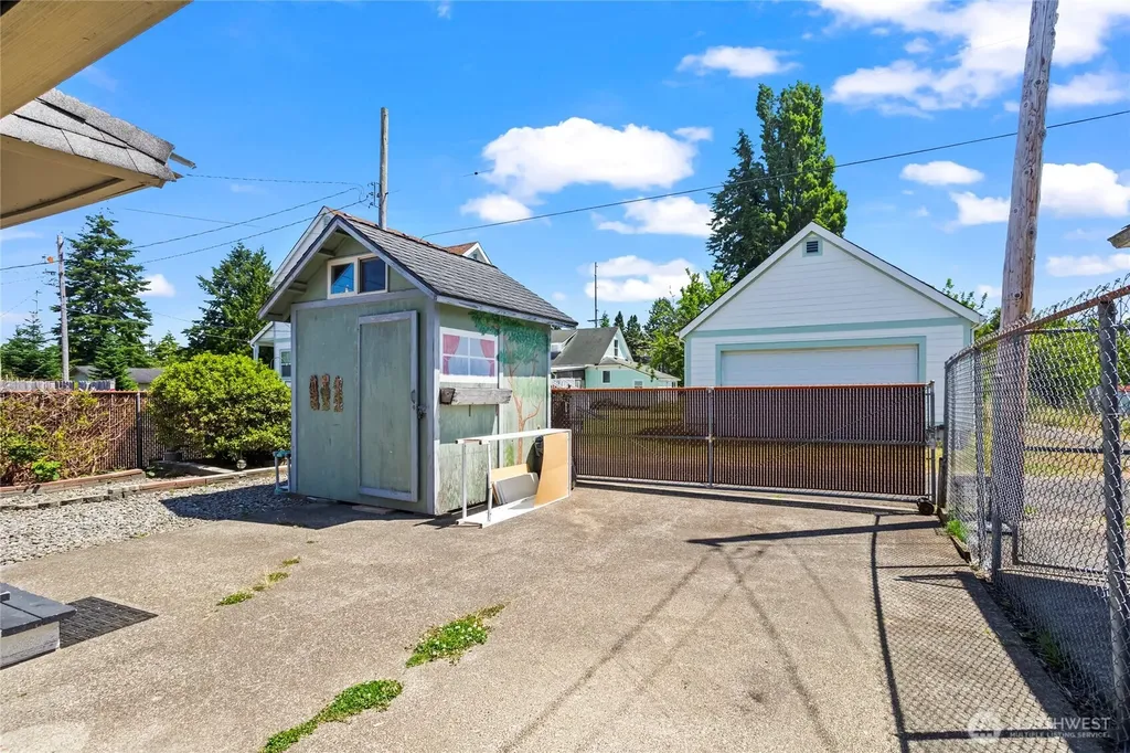1120 Lincoln Street Hoquiam WA 98550