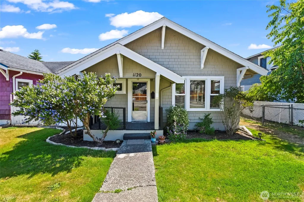 1120 Lincoln Street Hoquiam WA 98550